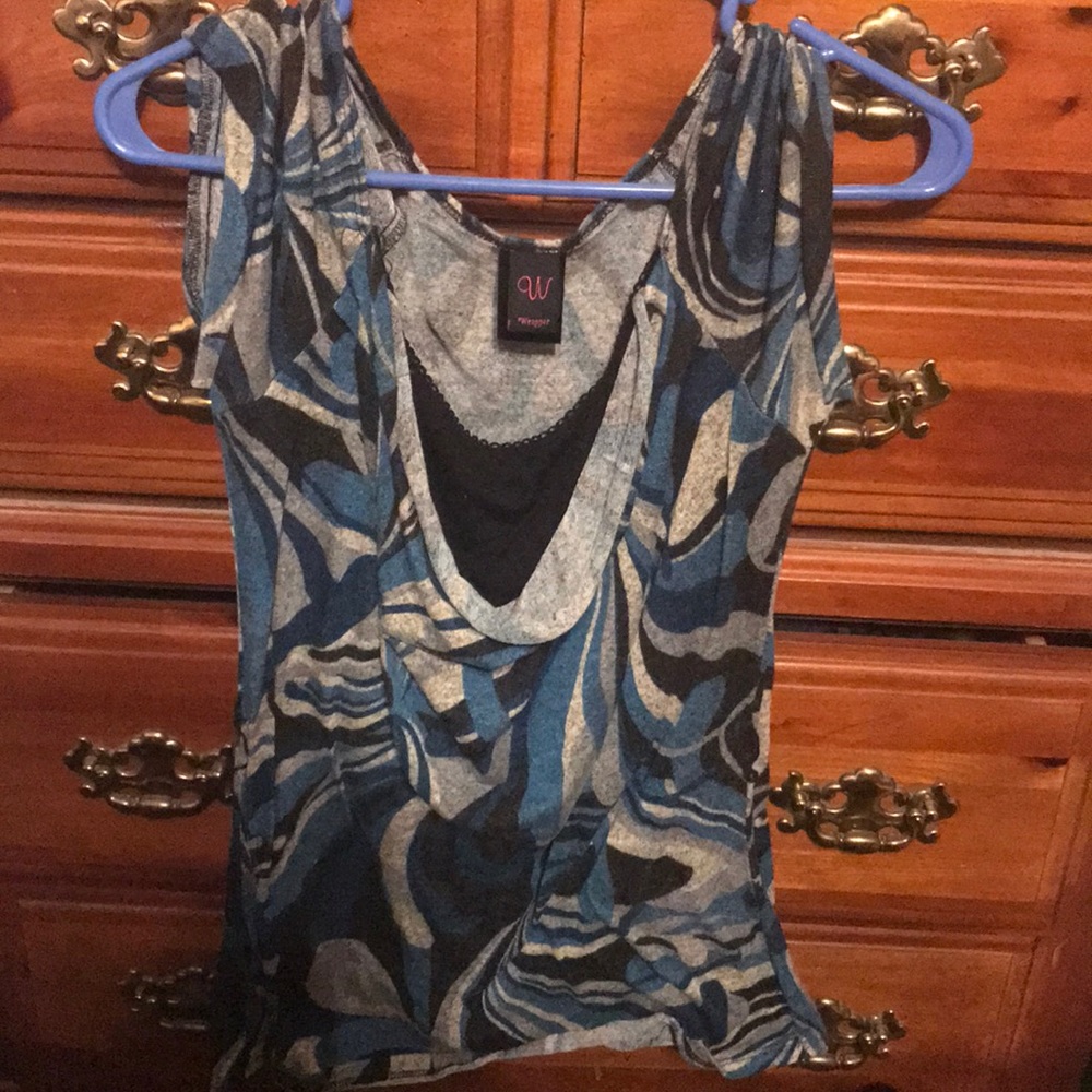 Woman’s short sleeved shirt
